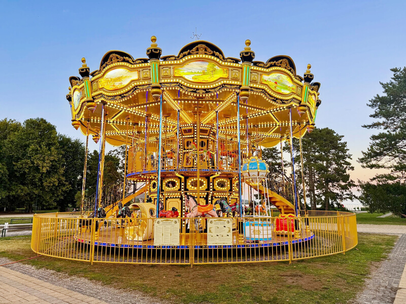 Double-layer Carousel